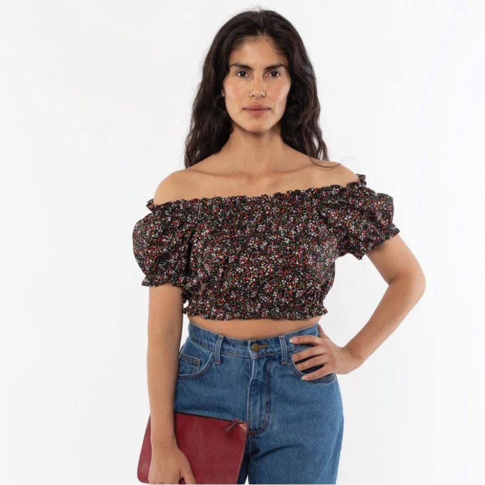 Los Angeles Apparel Printed Poplin Scrunch Top in Yellow Flower print